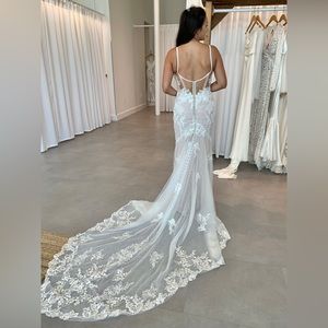 ✨Brand New
✨Never been worn
✨Unaltered